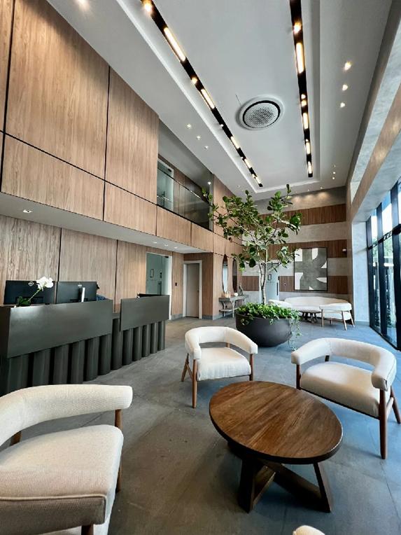 La Esmeralda 2BR Panoramic City View Condo — photo 4