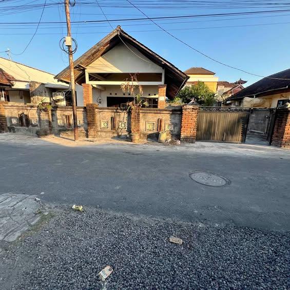 Studio house in Denpasar — photo 1