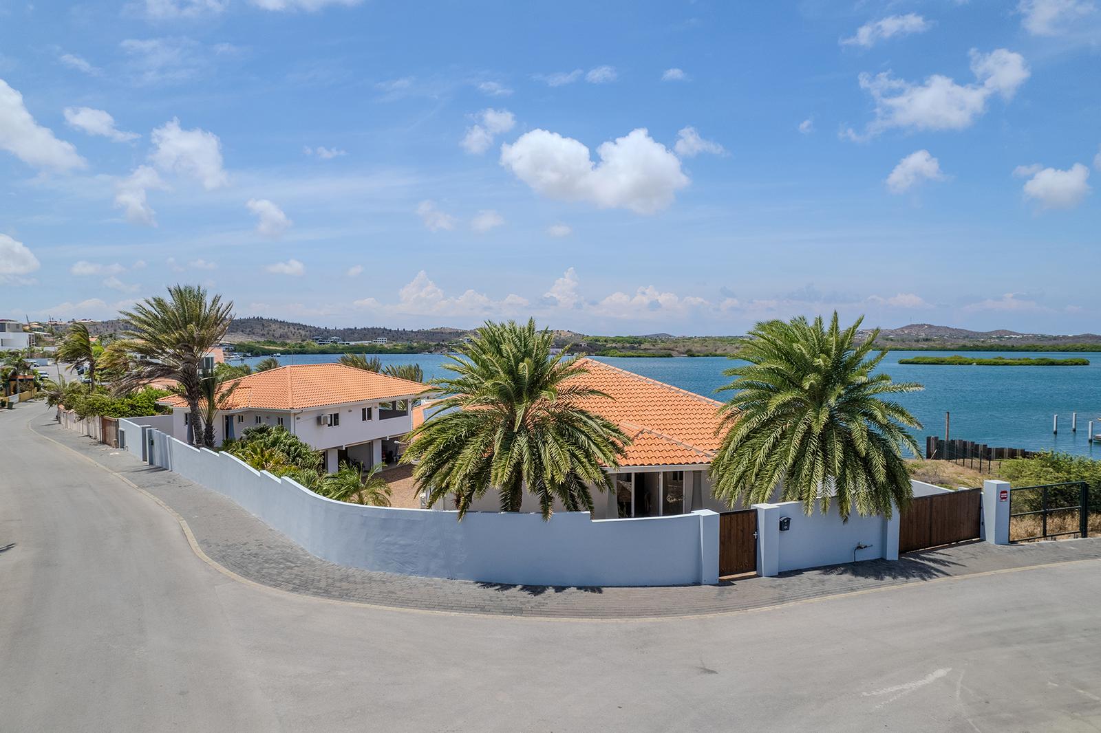 7 Bedroom Luxury Waterfront Villa 175 for Sale, Jan Sofat, Curacao — photo 2