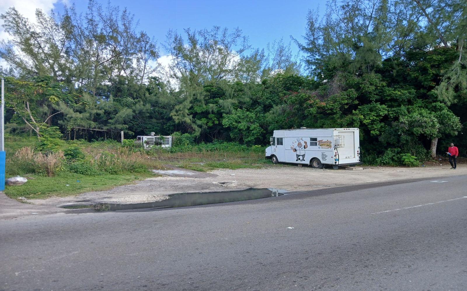 Lot 24, Block 6, Thompson Blvd - MLS 64846 — photo 3