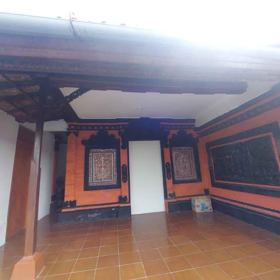 14 bedroom apartment in Denpasar — photo 1