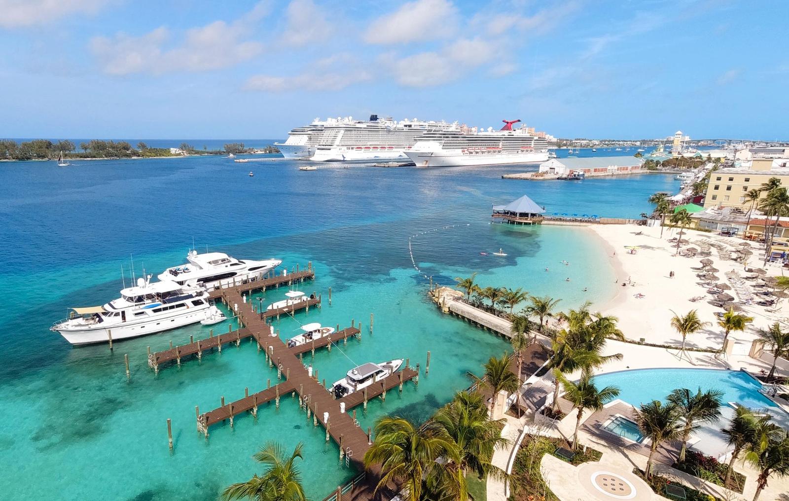 2 bedroom Apartment for sale — ONE PARTICULAR HARBOUR in Nassau / New Providence, The Bahamas — photo 1