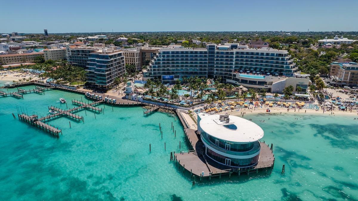 1 Bedroom Apartment for Sale in One Particular Harbour, Nassau — photo 1