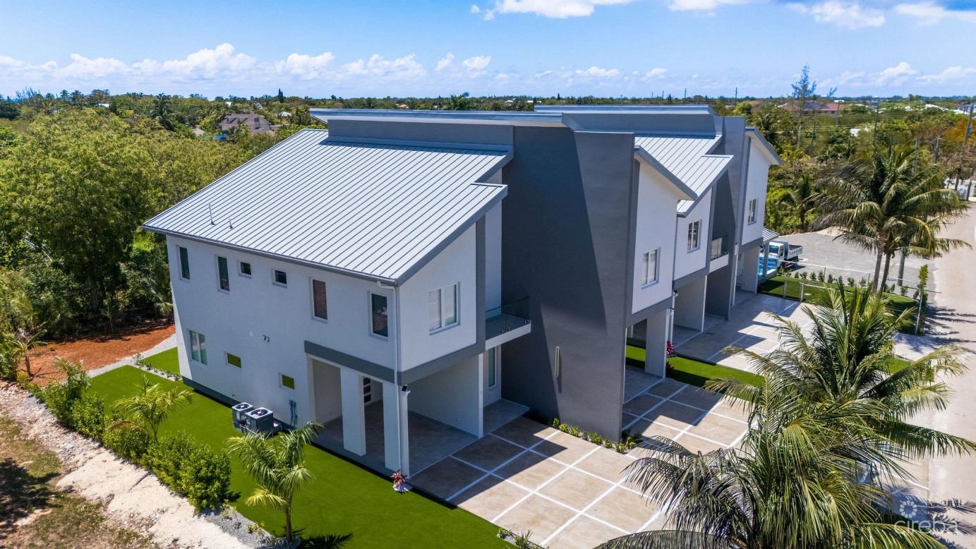 Savannah Edge Unit 3 - 2 Bedroom Townhouse in Cayman Islands — photo 4