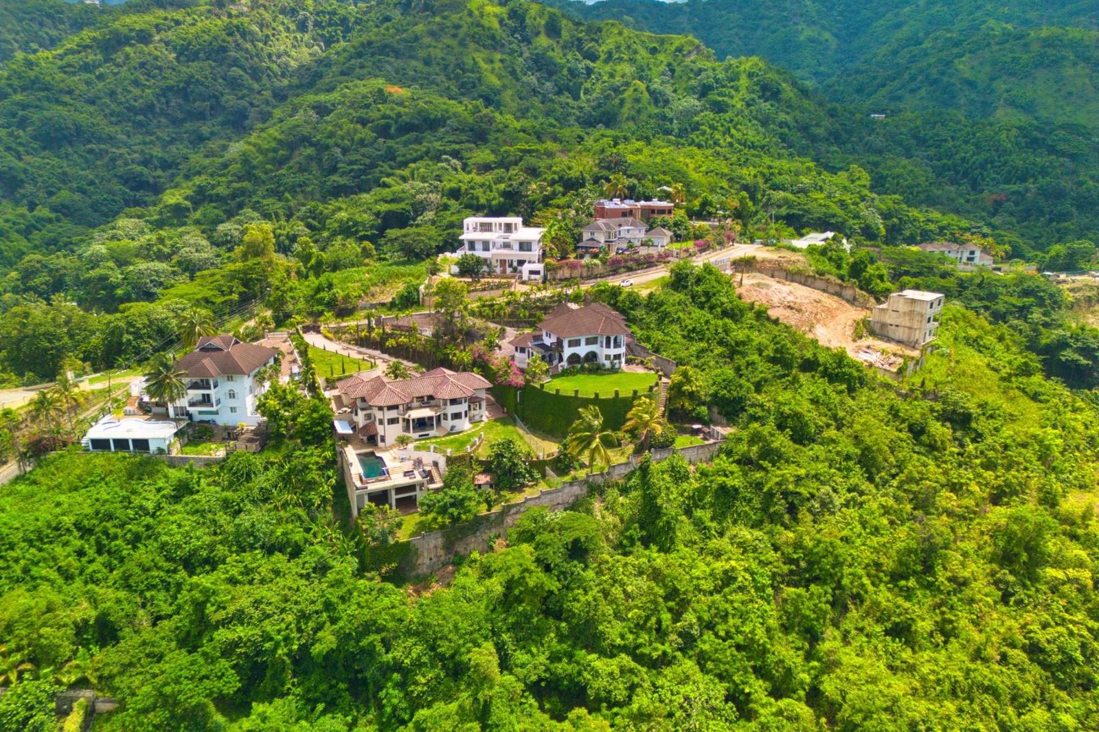 5 Bedroom House for Sale, 8 Sunset Boulevard, Norbrook, Kingston, Jamaica — photo 5
