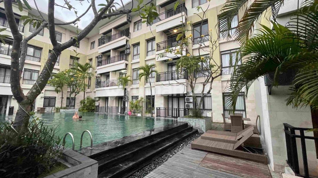 1-bedroom furnished apartment in Dewi Sri, Kuta with pool access — photo 1