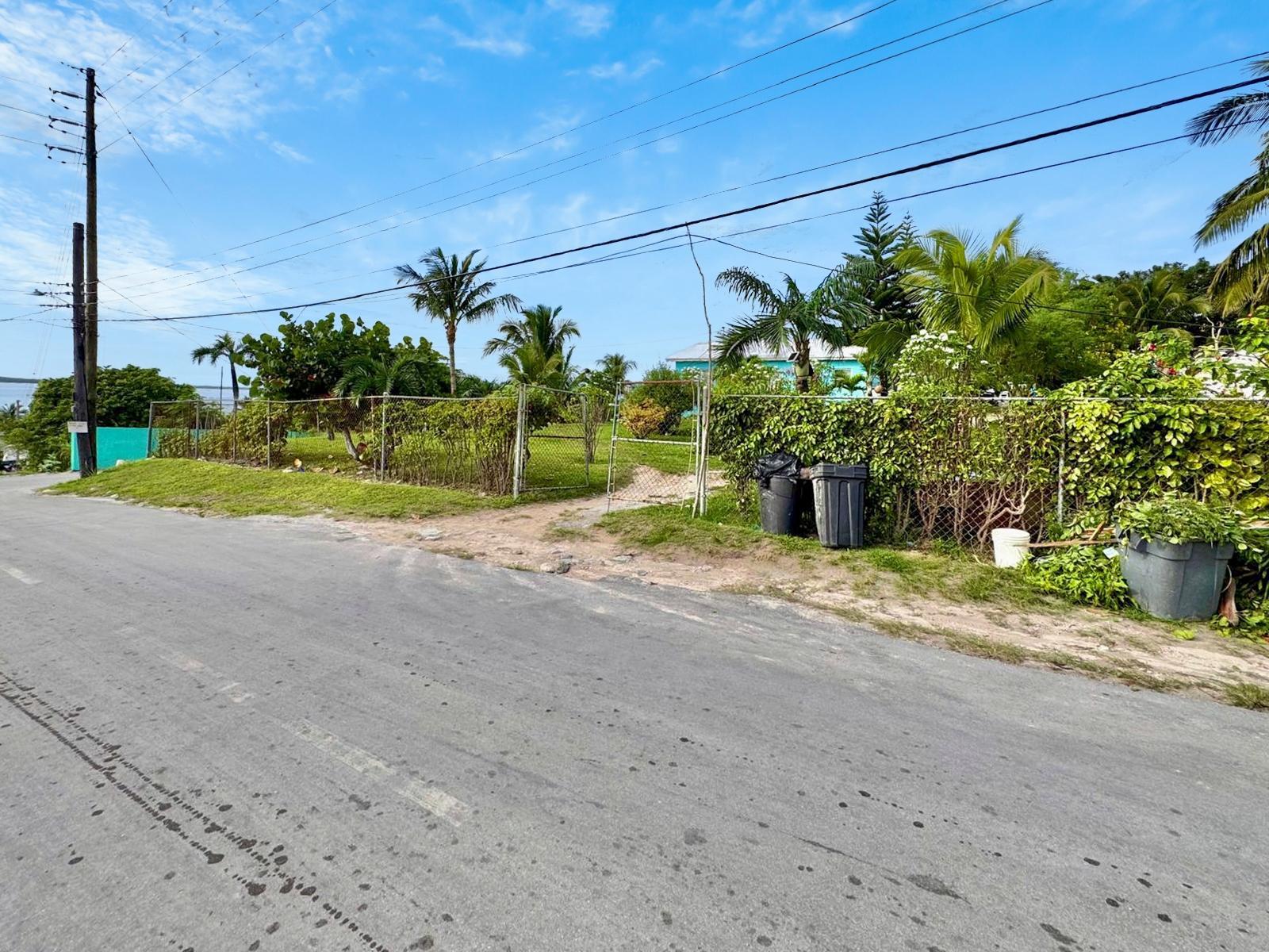 3 bedroom Apartment for sale — DUNMORE ST. in Eleuthera, The Bahamas — photo 4