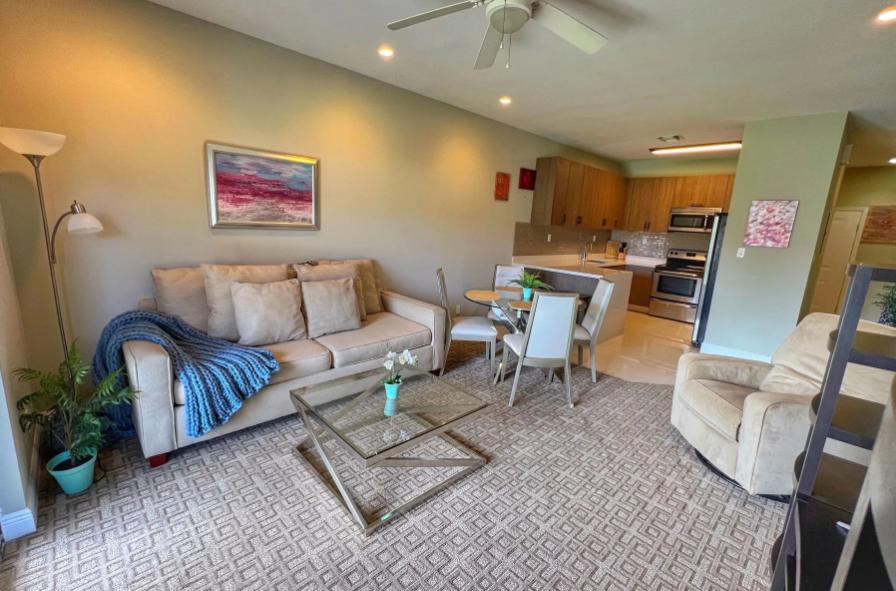 Venetian West Nassau 2BR Charming Condo — photo 4