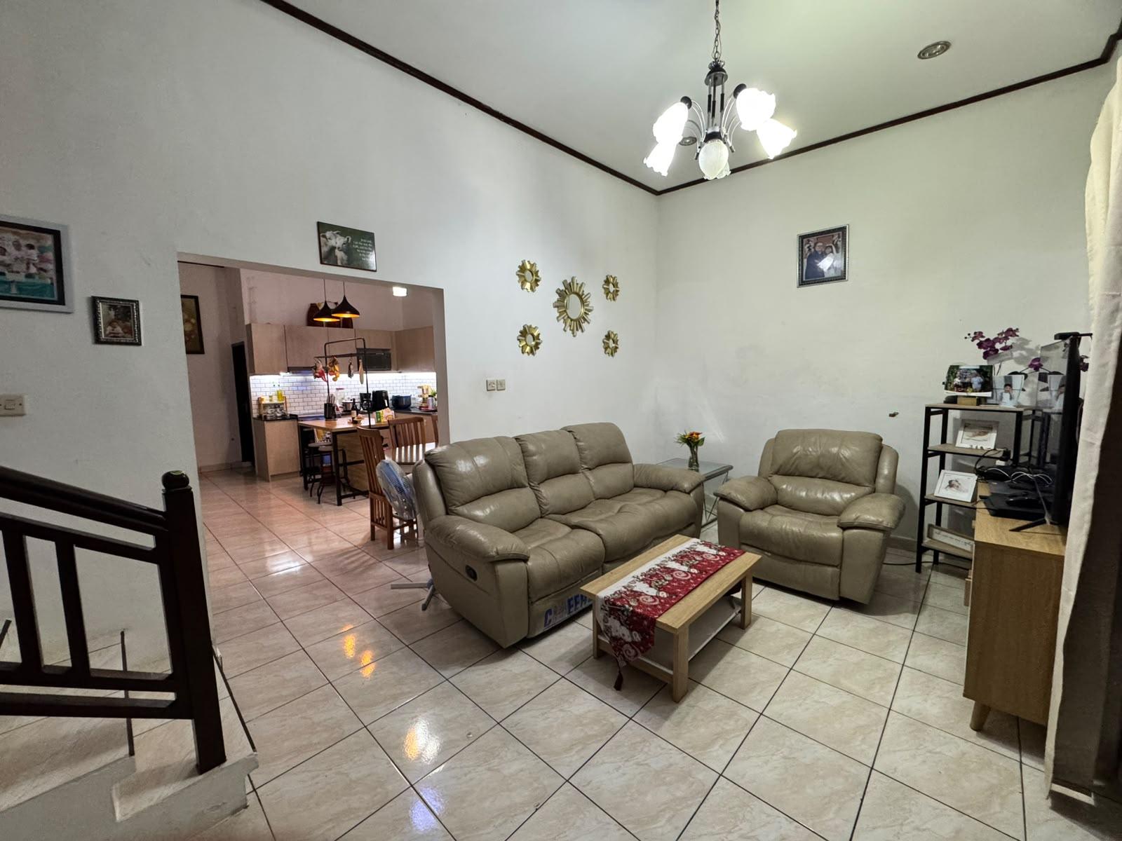 Modern Home with Pool in East Denpasar Kesiman — photo 3