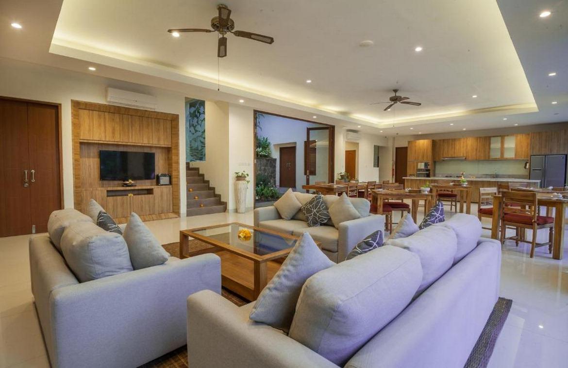 Riverfront estate with breathtaking rice field view in Central Ubud — photo 2