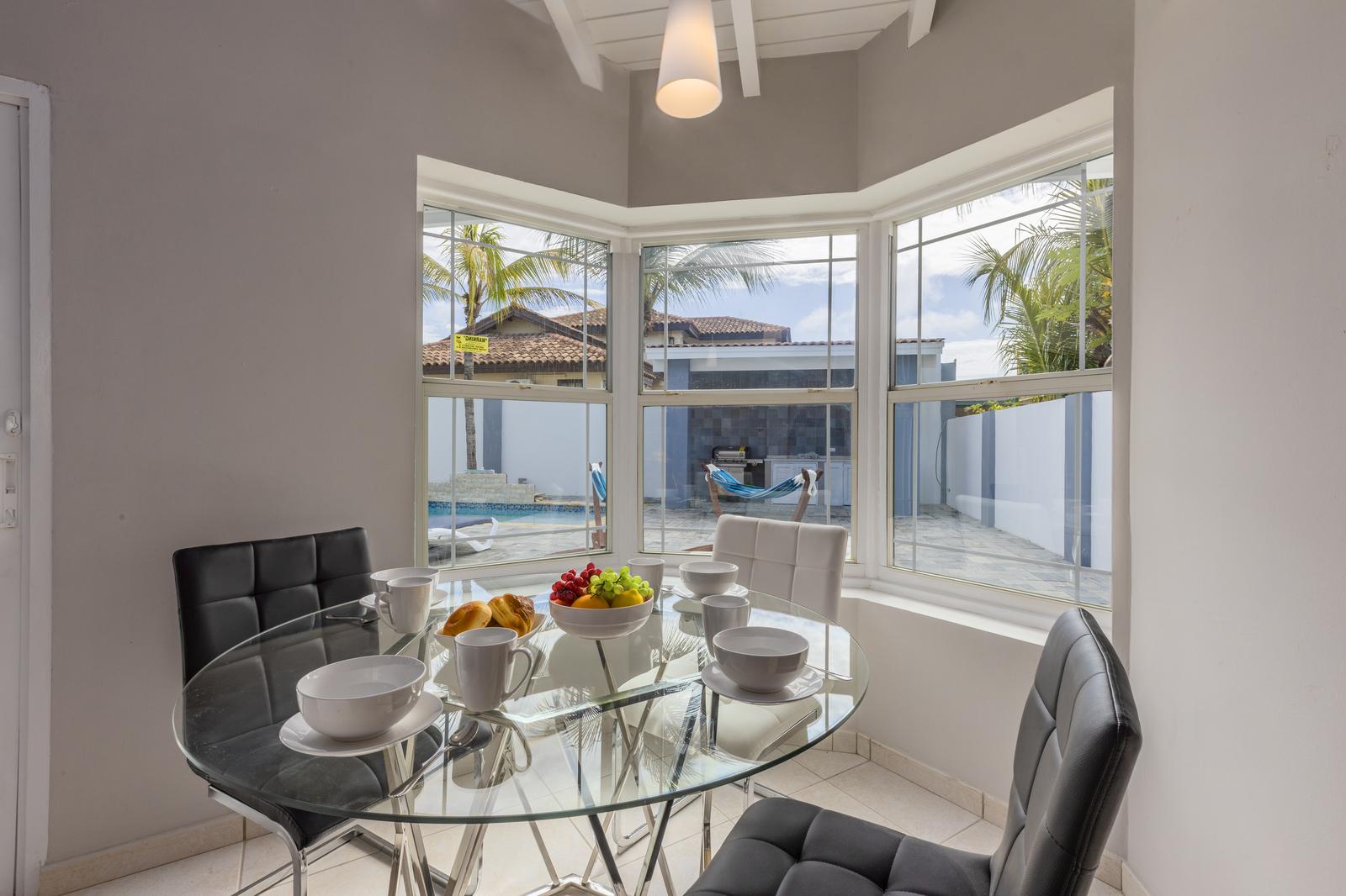 Modern 4-Bedroom Income-producing property with Private Pool & Bird Sanctuary Views — photo 3