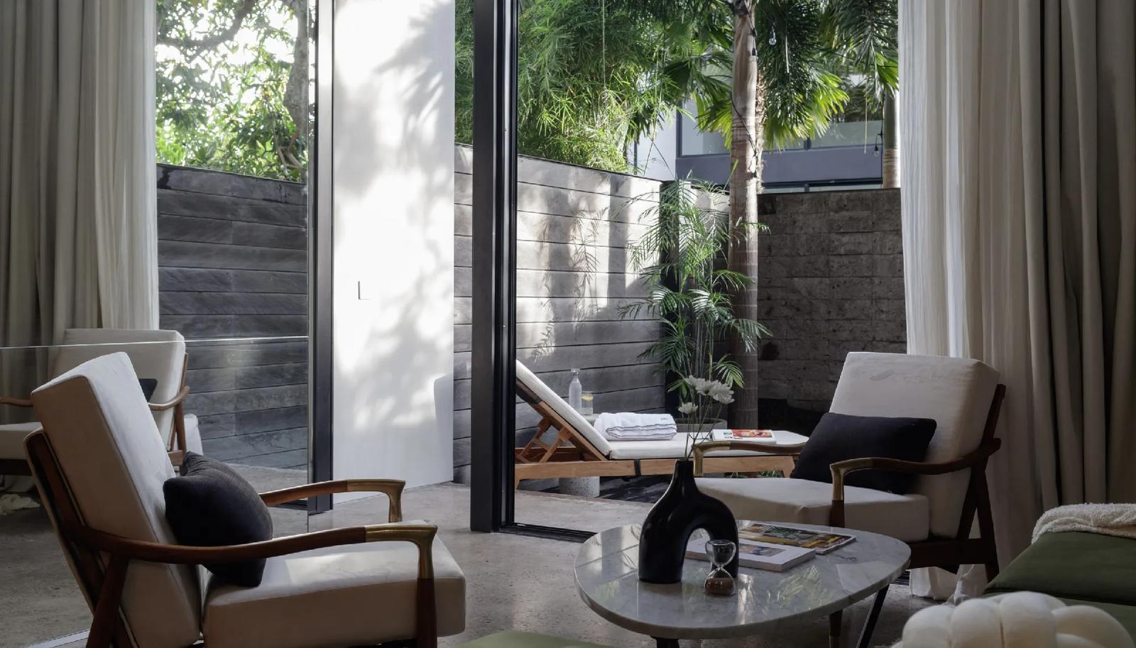 OXO Townhouses Berawa - 5 Bedrooms Townhouse in Berawa, Canggu, Bali — photo 2