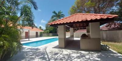 4 Bedroom Home for Rent — photo 1