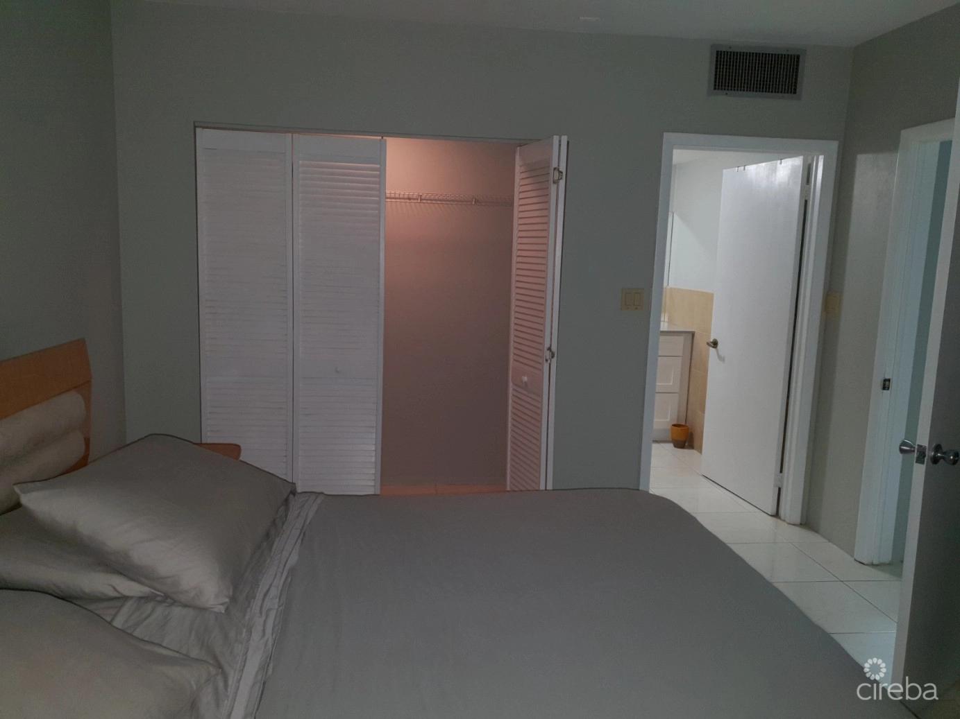 Drumblade Apartment - Georgetown, Grand Cayman — photo 5