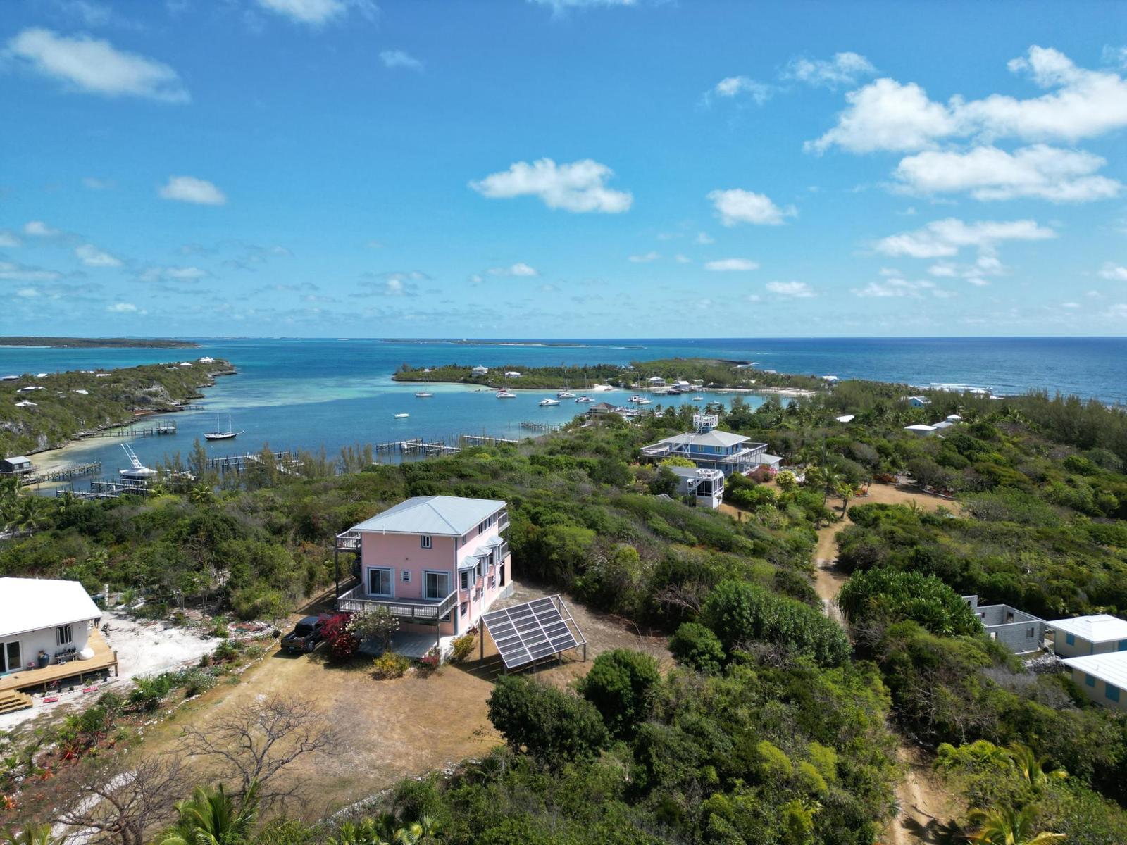 4 Bedroom Hilltop Residence with Deeded Dock Slip in Abaco Islands — photo 1