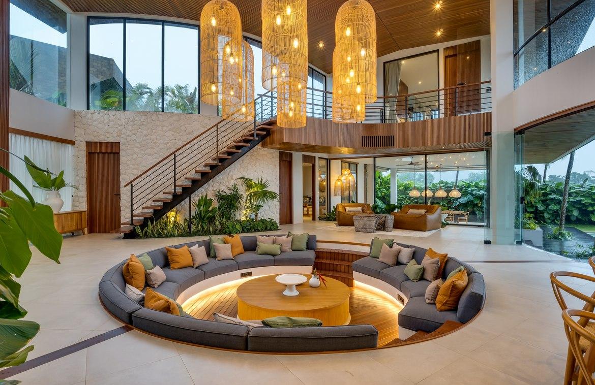 Iconic high quality five bedroom villa in Pererenan, Canggu, Bali, Indonesia — photo 4