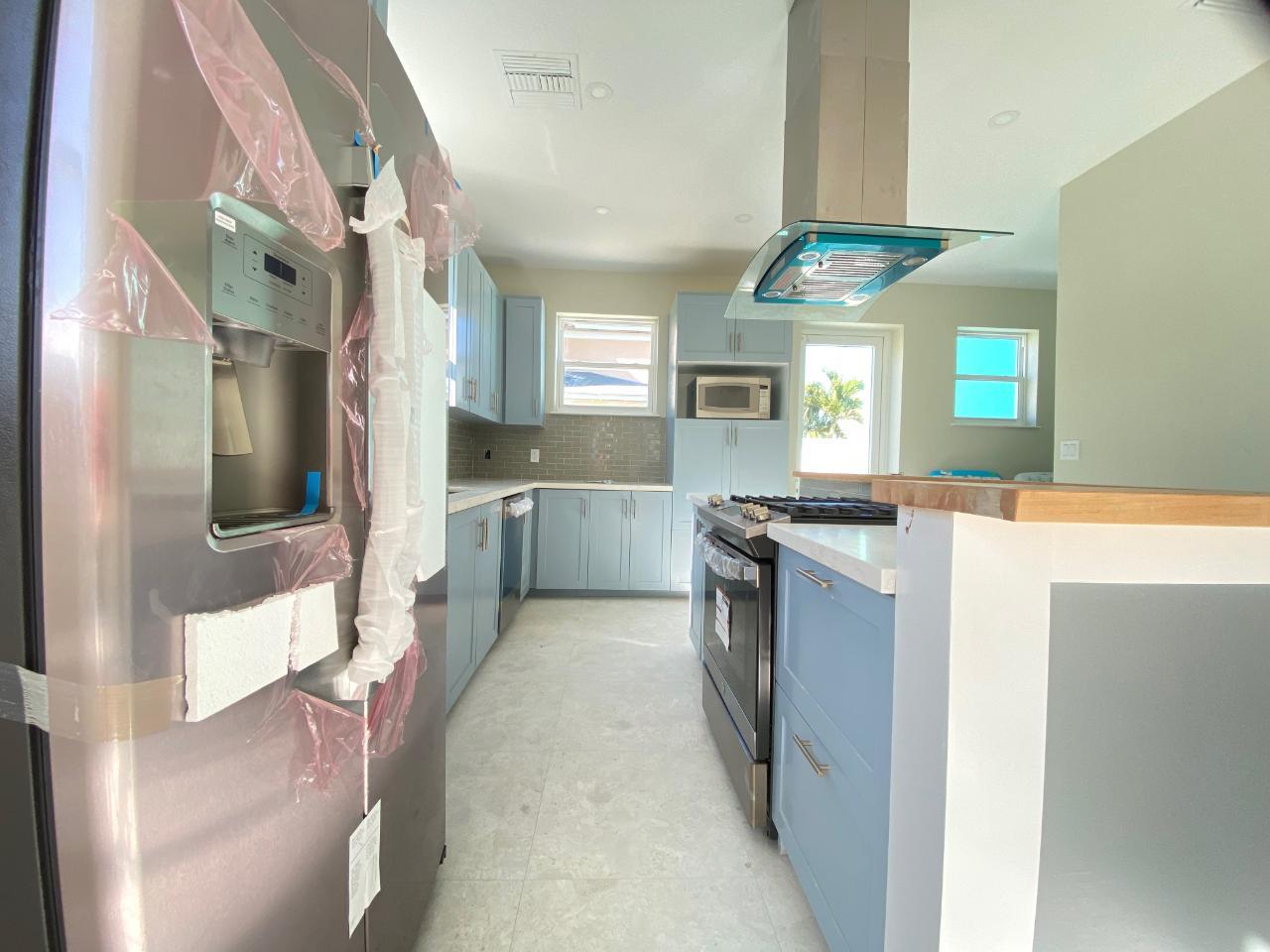 3 bedroom Apartment for sale - MARLIN DRIVE, Nassau, The Bahamas — photo 4