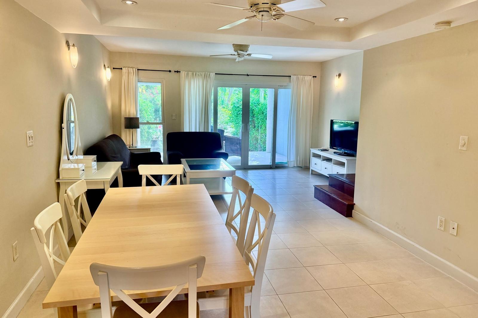 2-bedroom townhouse in Turtle Cove, Providenciales — photo 4