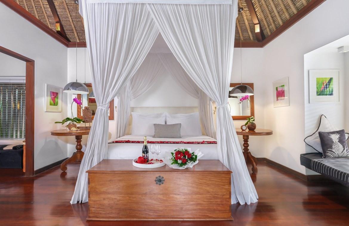 Contemporary Balinese Villas in Seminyak gated estate — photo 3