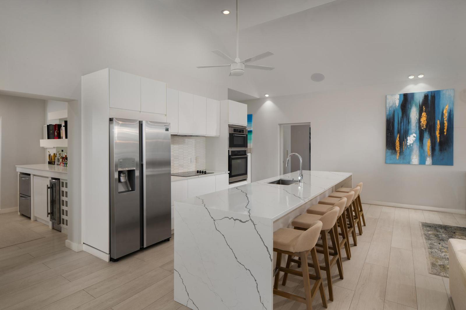 2-bedroom penthouse in Turtle Cove, Turks and Caicos Islands — photo 5