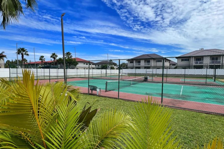 Venetian West Nassau 2BR Charming Condo — photo 3