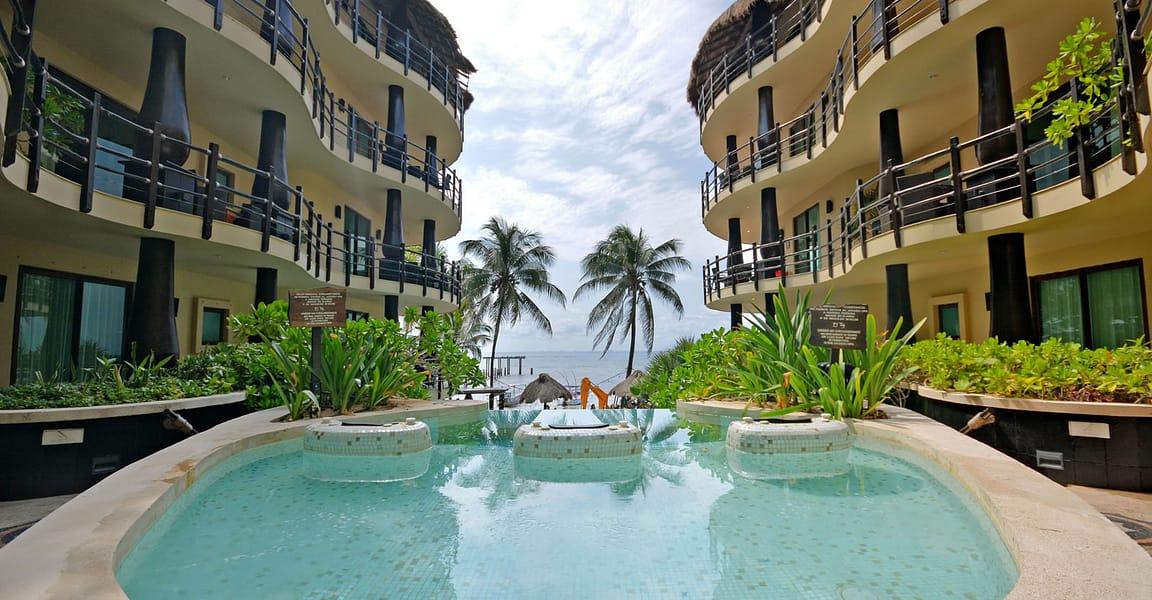 3 Bedroom Penthouse Condo for Sale, El Taj, Playa Del Carmen, Mexico — photo 2