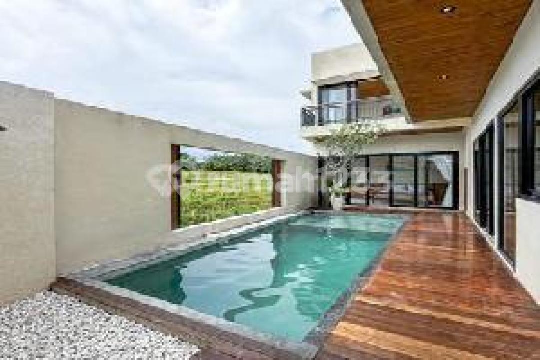 6-bedroom villa complex in Canggu with high rental potential — photo 1