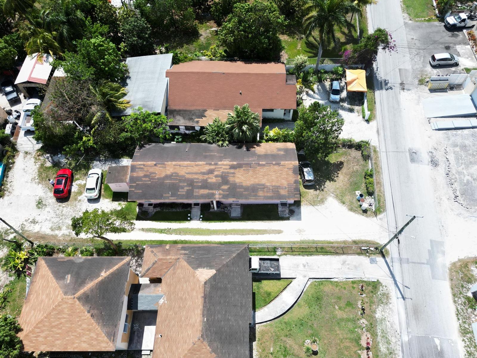 4 bedroom Apartment for sale — DAVIS STREET DUPLEX in Nassau / New Providence, The Bahamas — photo 2