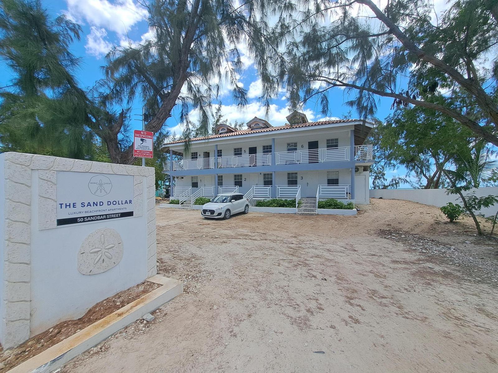 BEACHFRONT APARTMENTS — photo 1