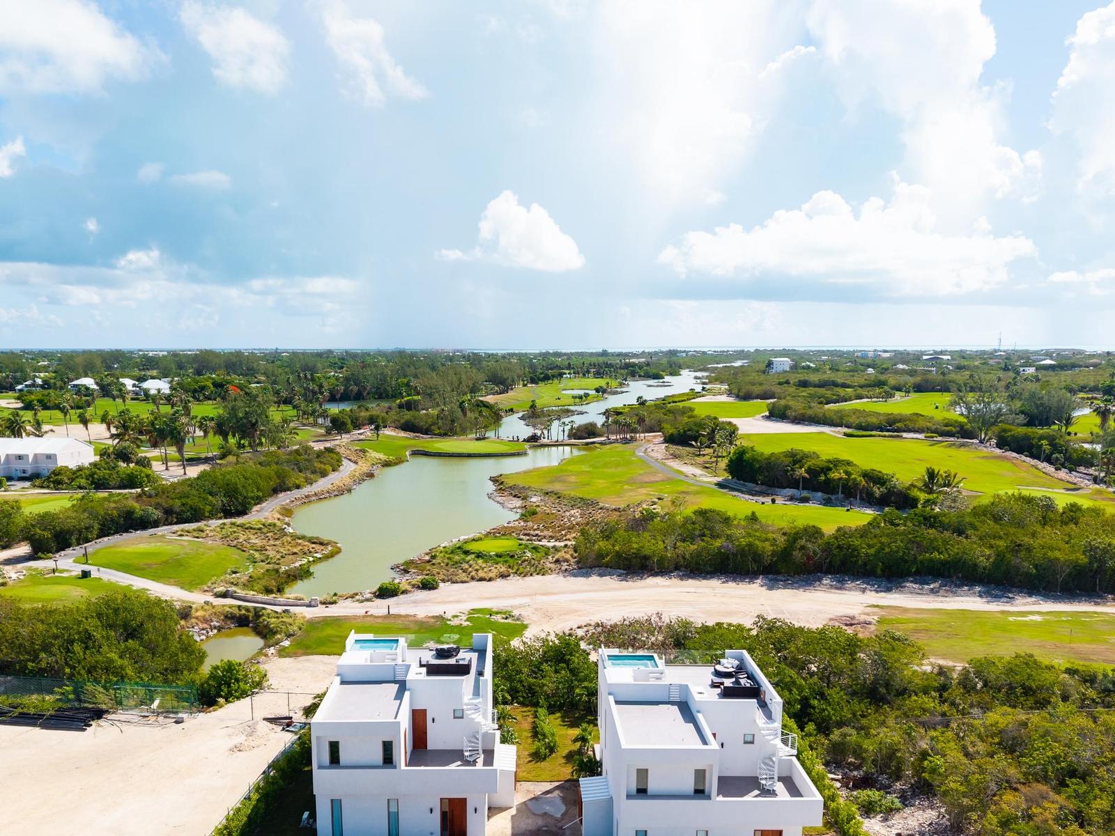 3 Bedroom Villa with 4.5 Bathrooms in The Bight, Providenciales — photo 5