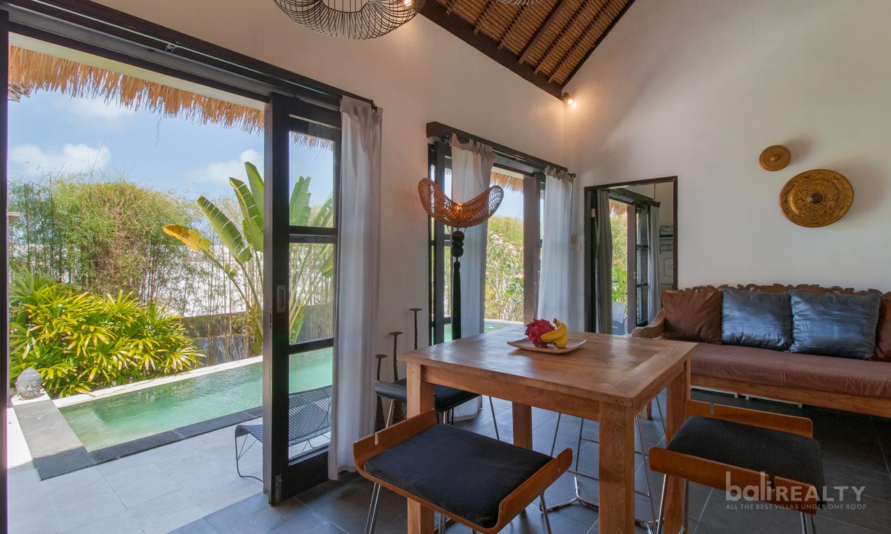 Tropical Vibe Two-Bedroom Villa with Hut in Ungasan Hills — photo 5