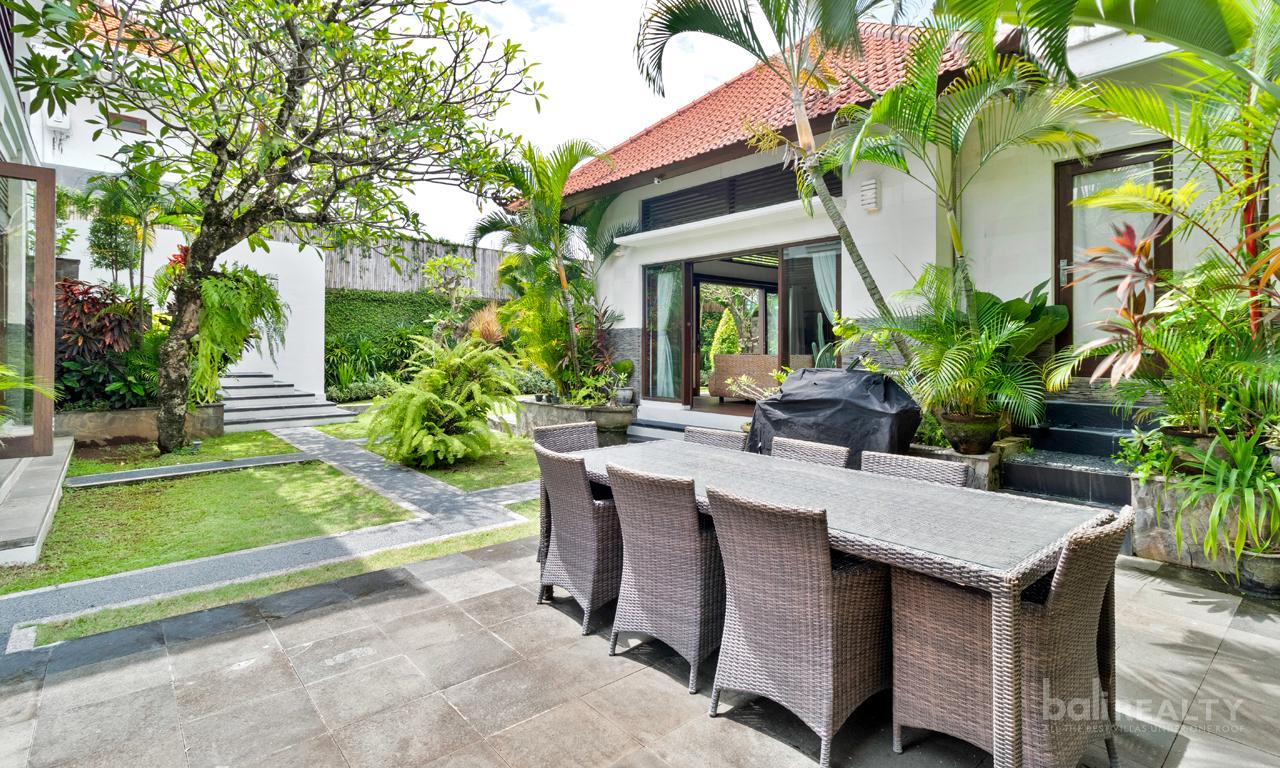 4 Bedroom Villa for Sale in Umalas, Bali, Indonesia — photo 3