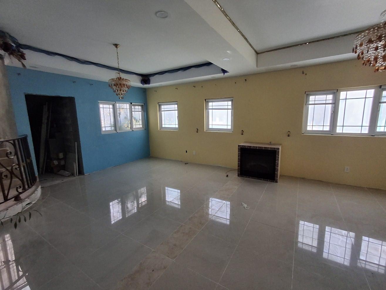 5 Bedroom House for Sale, West Winds, West Bay Street, New Providence, Bahamas — photo 4