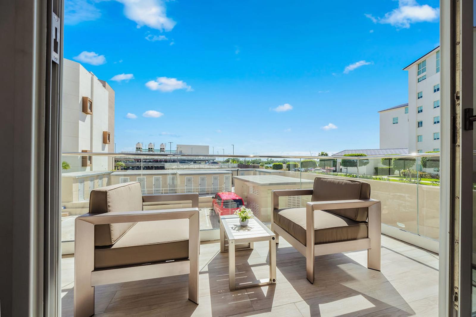 2-bedroom apartment in Eagle Beach, Aruba — photo 4