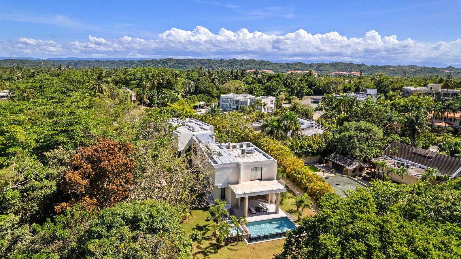 6 Bedroom Luxury Home for Sale, Villa Dorado Estates, Dorado, Puerto Rico — photo 2