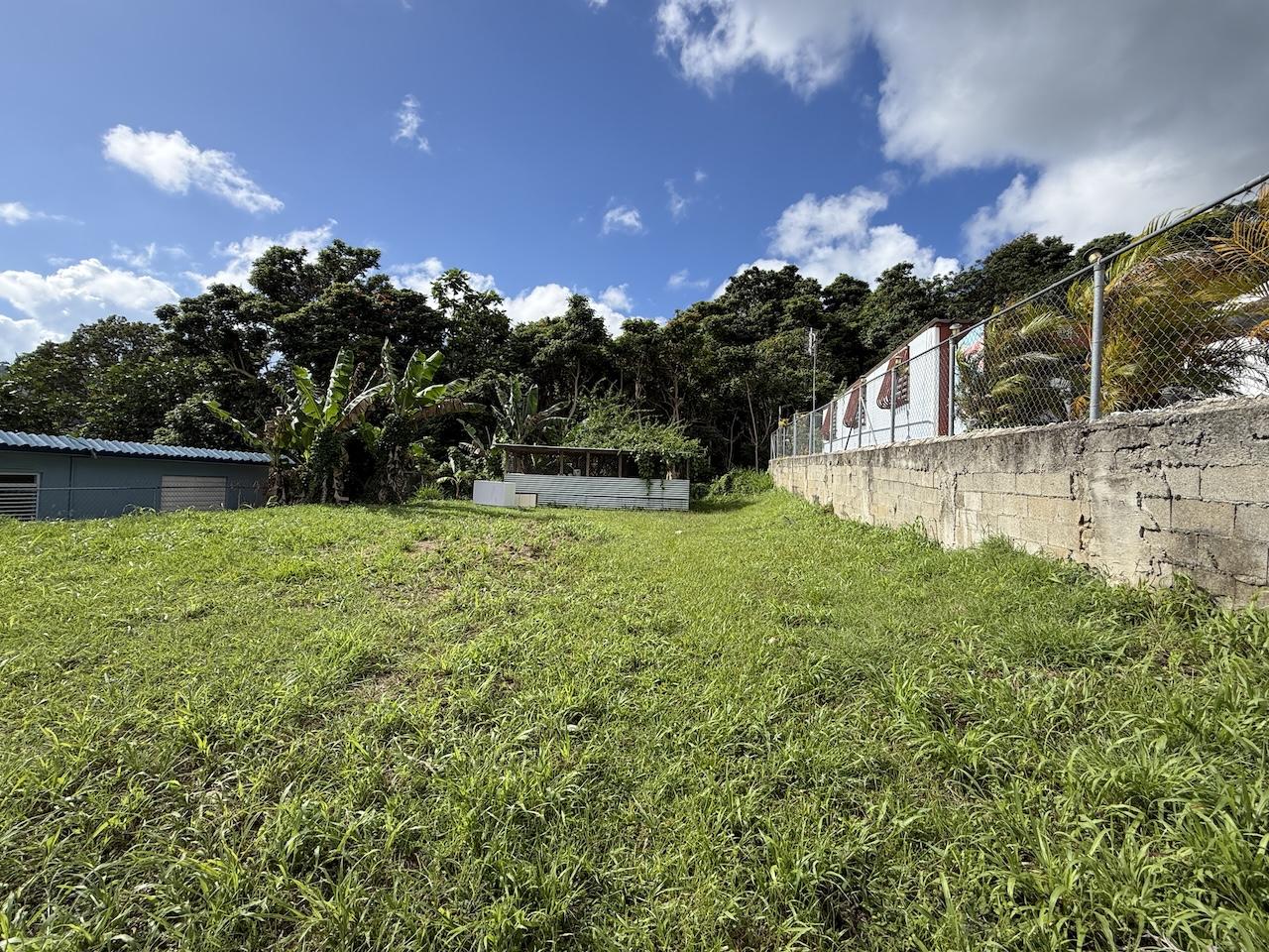 400 sqm lot, slight slope, with no neighbors at the back — photo 4