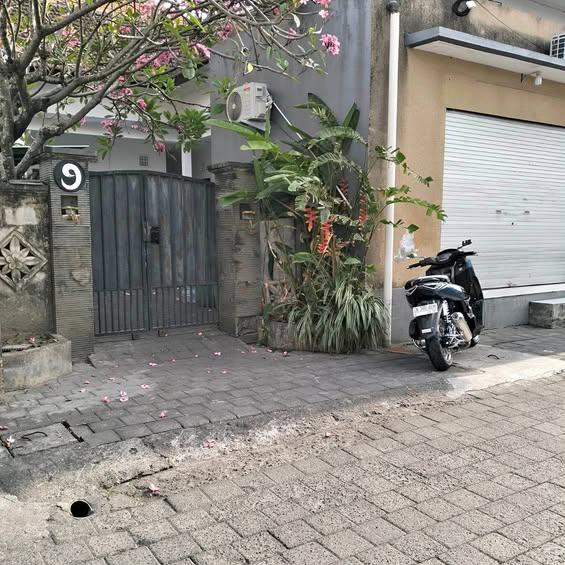 4-bedroom house in Denpasar — photo 1