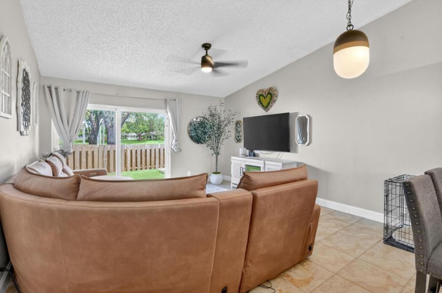 3 bedroom villa for sale in Deerfield Beach — photo 3