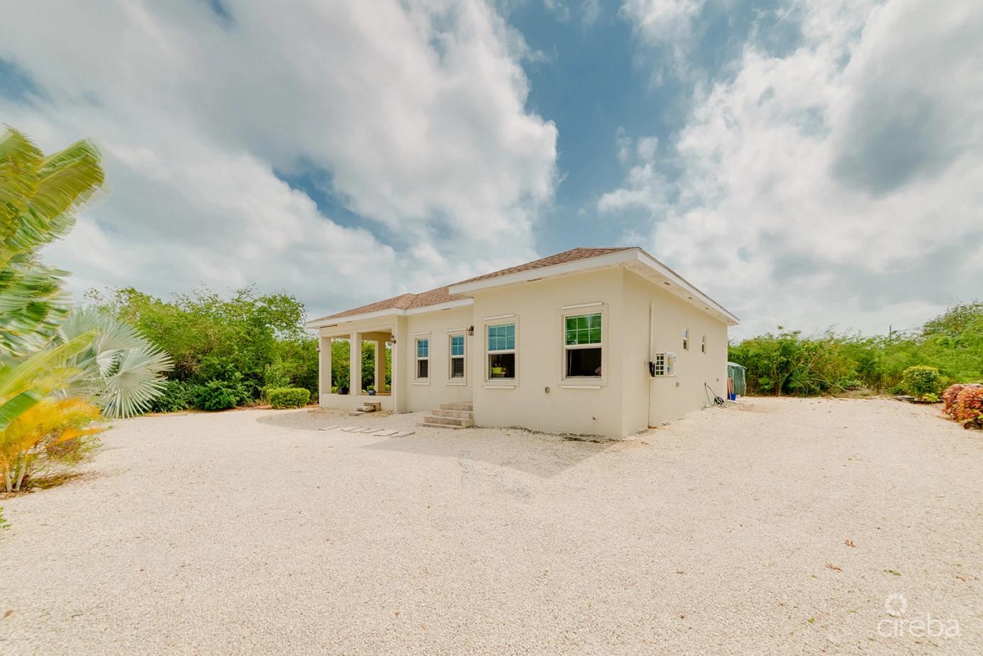 3 Bed, Single Family Home In Lower Valley, Grand Cayman — photo 1