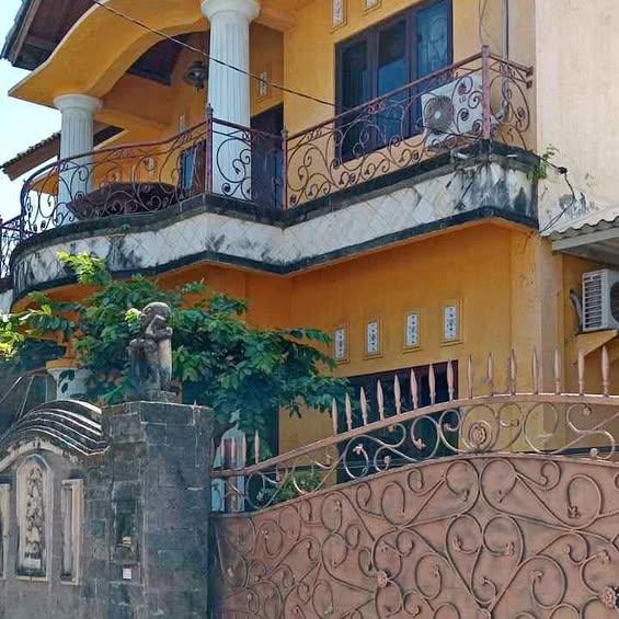 5 bedroom house in Denpasar — photo 1