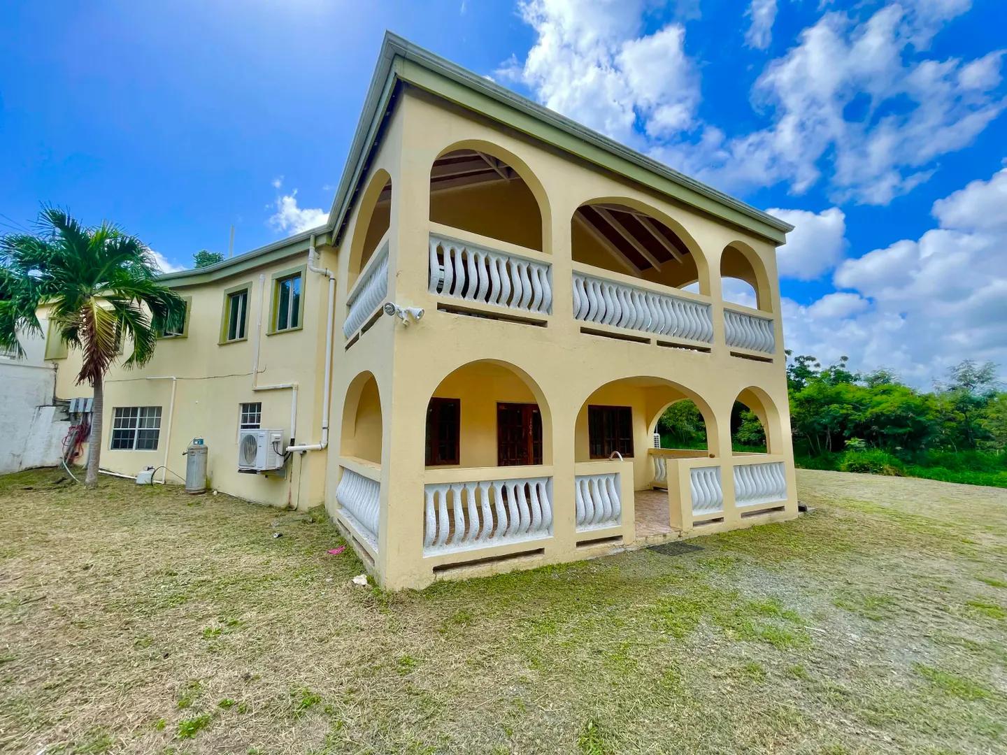 5 Bed 4 Bath 4,540 Sqft Home — photo 1