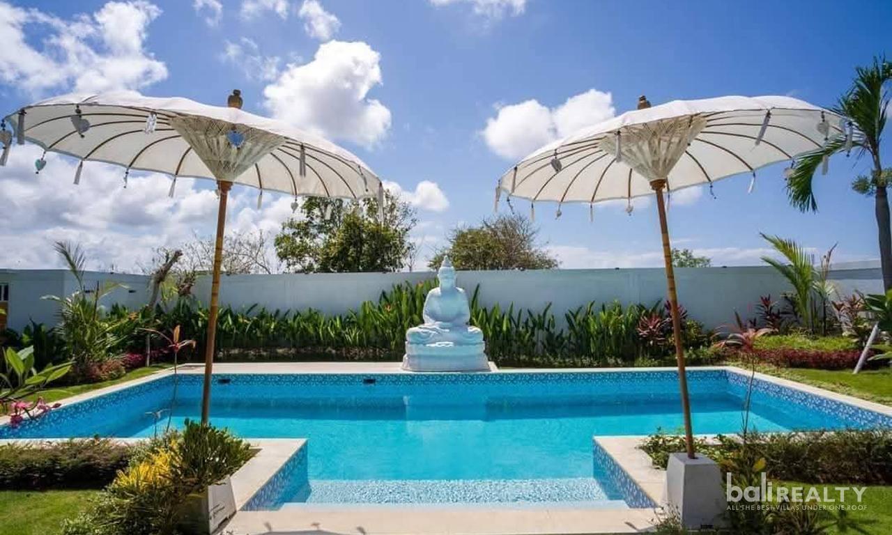 Charming Two-Bedroom Modern Balinese Villa with Tropical Garden for Yearly Rent – Nusa Dua 2976 — photo 1