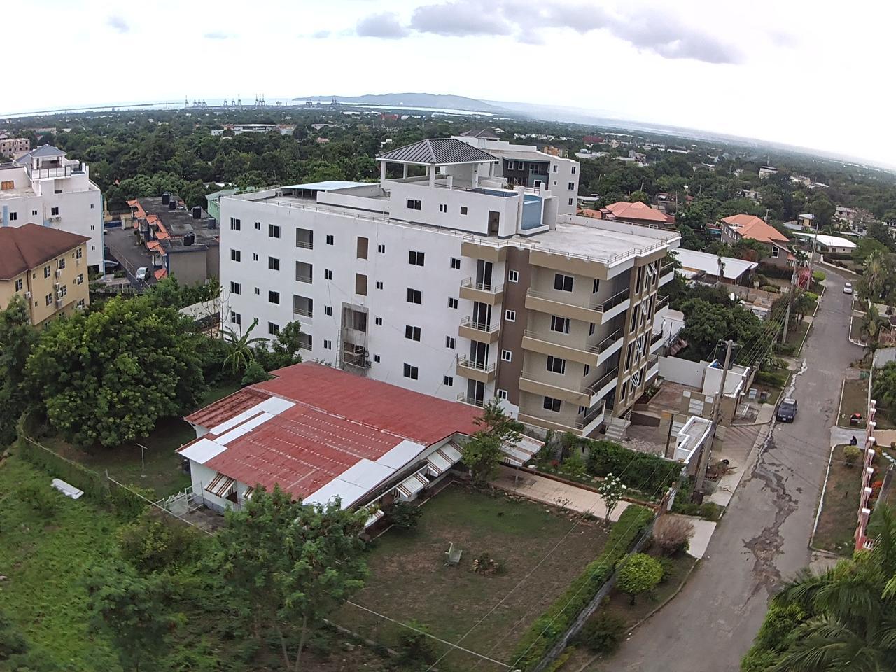 2-Bedroom Apartment with City and Mountain Views in Gated Community — photo 2