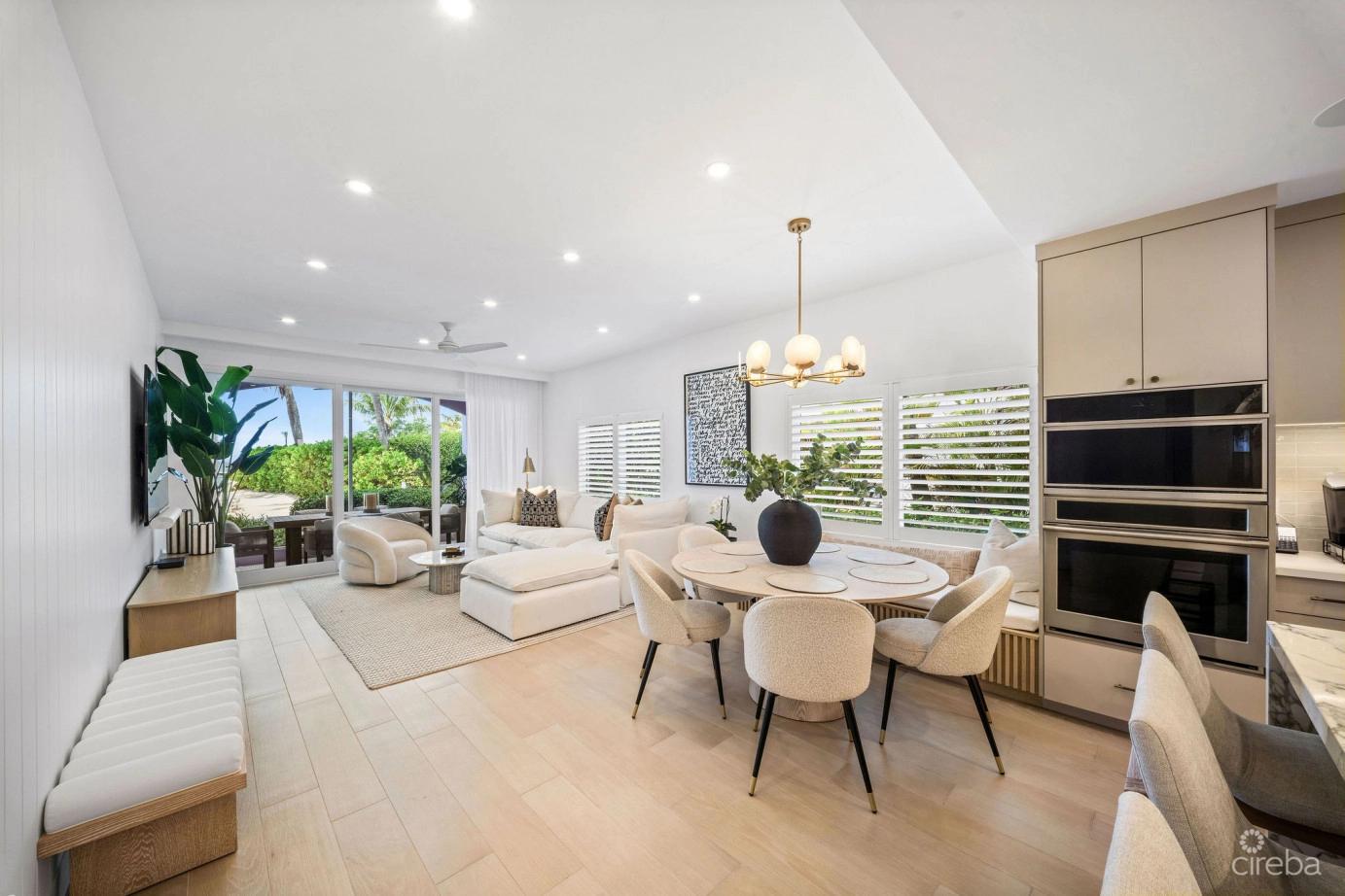 3-bedroom beachfront condo in Seven Mile Beach — photo 2
