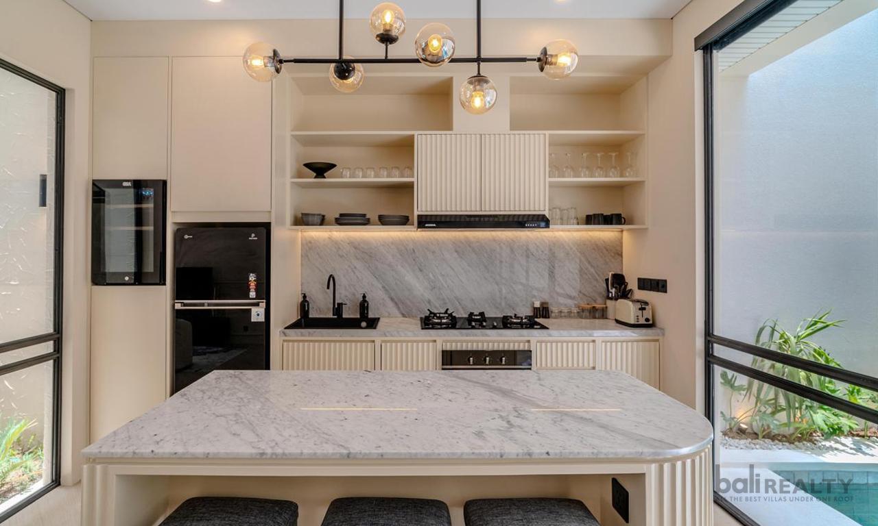Stylish Two-Bedroom Villa with Long Lease in Berawa’s Prime Locale – 2829 — photo 5