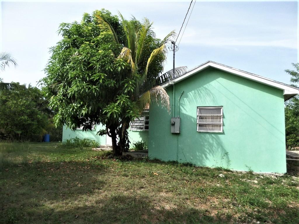 2 BED/1BA HOUSE IN HAMILT — photo 2