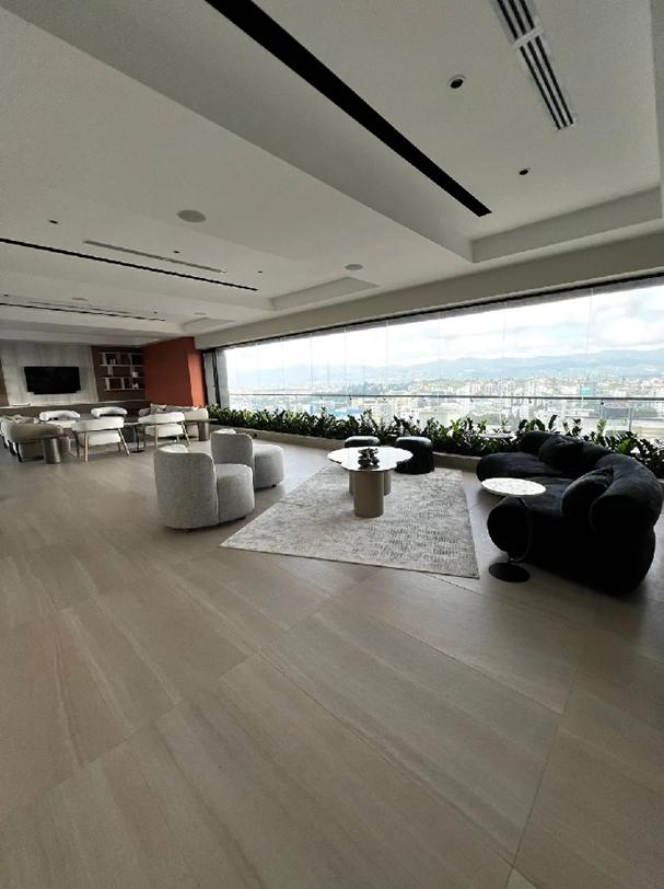 La Esmeralda 2BR Panoramic City View Condo — photo 3