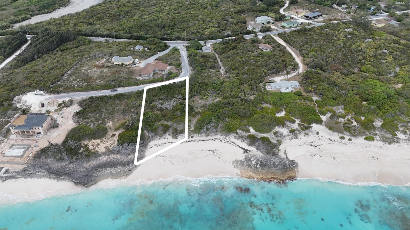 Prime Beachfront Lot in Farmers Hill — photo 2
