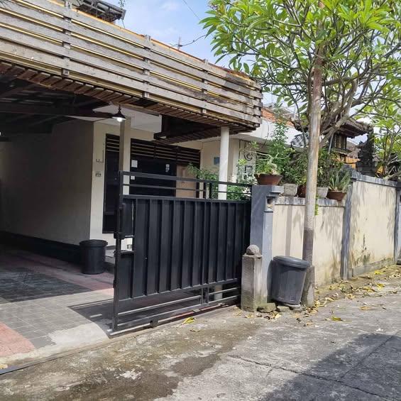 4-bedroom house in Denpasar — photo 1