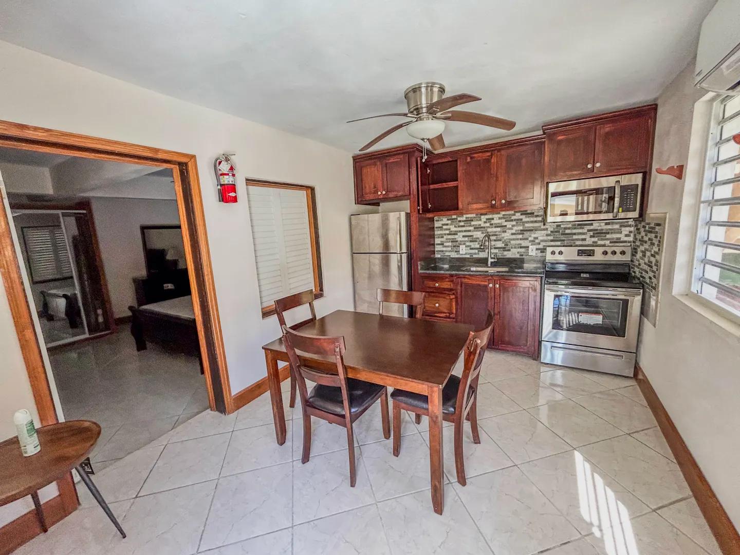 282/apt 1 Hermon Hill Co — photo 1